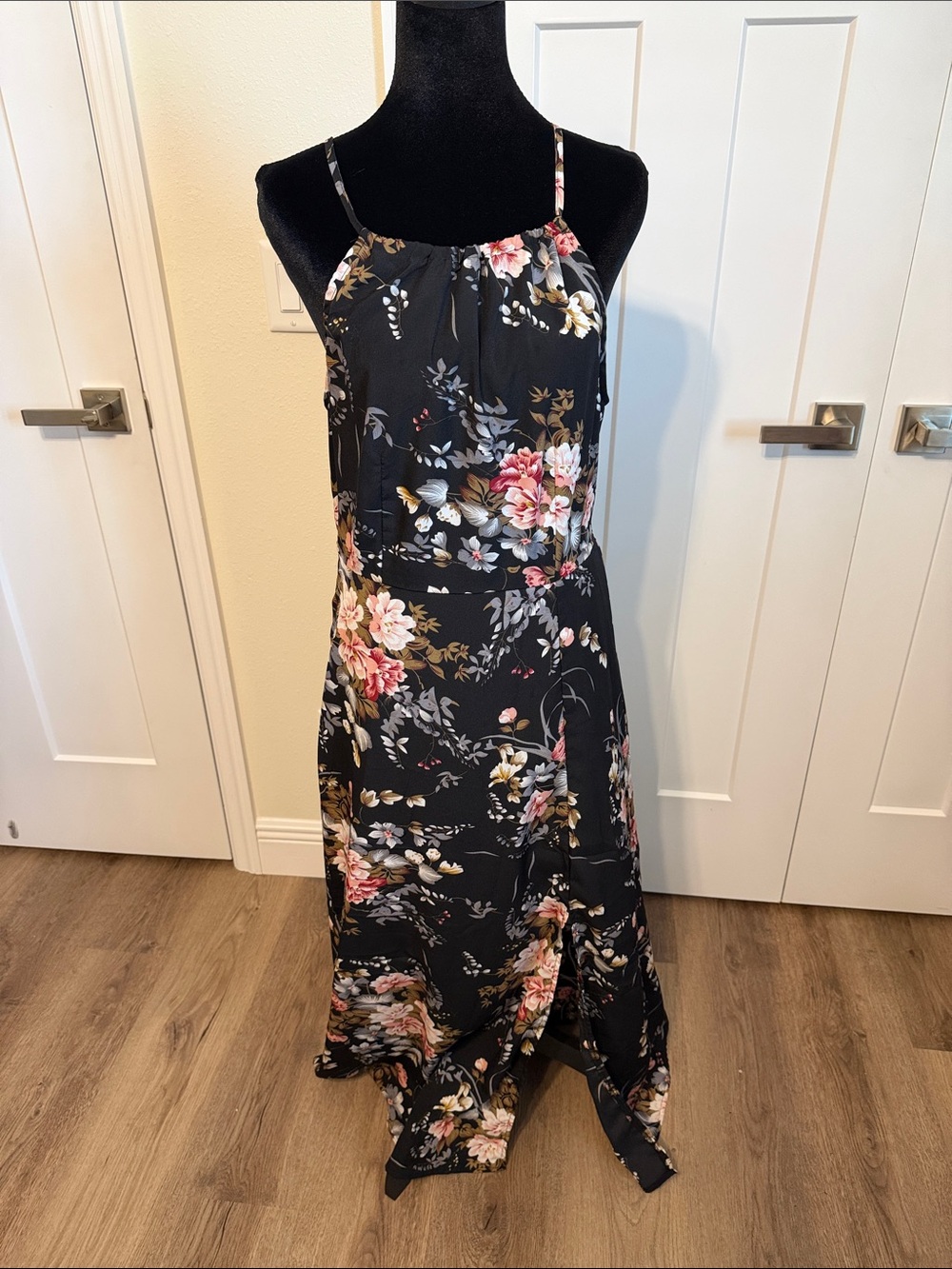 SHEIN Black Floral Spaghetti-Strap Maxi Dress with Pink and Cream Blooms